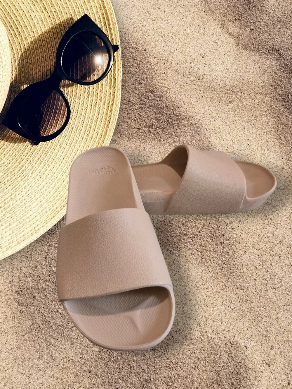 Archies Tan Slide Sandals Unisex Men's 8 / Women's 9 Neutral Medium Beige